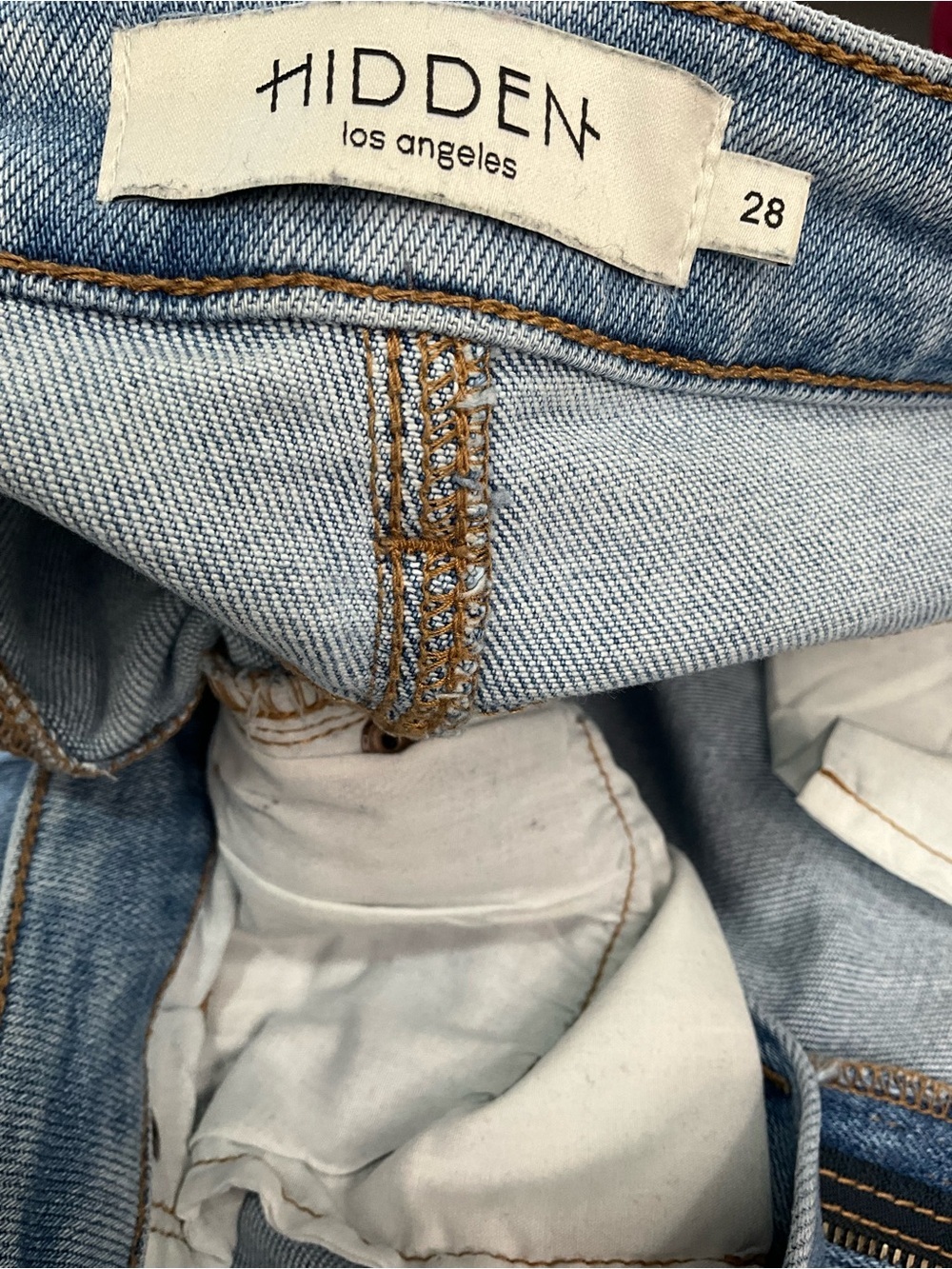 HIDDEN JEANS Light Wash Straight Leg Raw Hem Jeans Size 28 Relaxed Denim - Picture 6 of 7